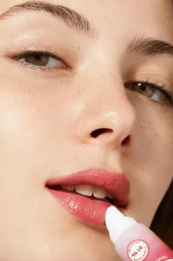 Discount Baume lèvres teinté La Véritable Crème de Laponie aux 3 baies arctiques Baume & Multifonctions|Soin Lèvres