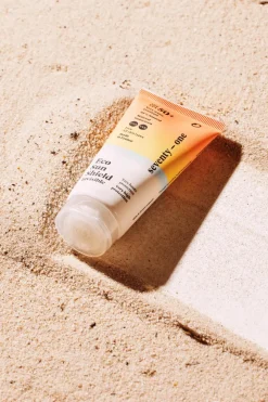 Outlet Crème solaire minérale visage invisible Eco Sun Shield SPF50+ Protection Solaire|Protection Solaire
