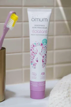 New Dentifrice L’Eclatant Dentifrice & Blanchisseur