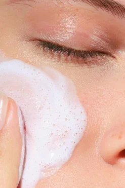 Outlet Doux nettoyant moussant apaisant pour peaux très sèches Nettoyant Visage