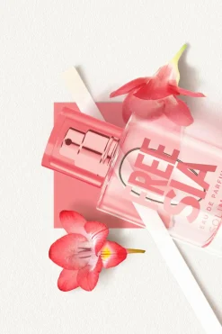 Best Freesia Eau de Parfum Femme Eau De Parfum