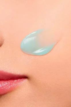 New Gel hydratant matifiant peaux normales à mixtes Hydra-Essentiel Soin De Jour