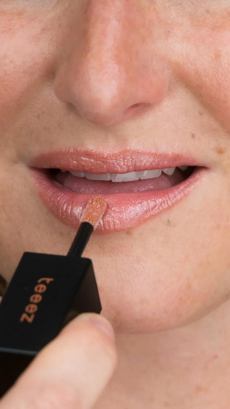 Gloss Crave teinte Beautiful bad Habit Gloss