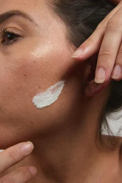 New La Crème Radieuse hydratante SPF50+ Soin De Jour|Protection Solaire