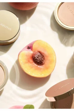 Poudre compacte matifiante infusée au lait de pêcher Ever Matte Compact Powder Poudre Libre & Compacte