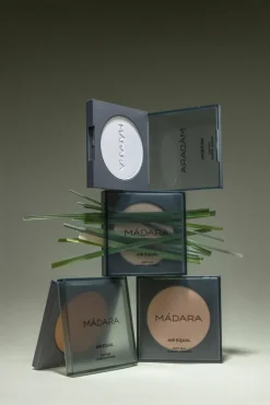Hot Poudre minérale Air Equal Soft Silk Poudre Libre & Compacte