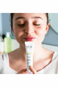 Outlet Soin teinté intensif unifiant boutons, points noirs, anti-marques Sebiaclear Crème Teintée|Soin De Jour